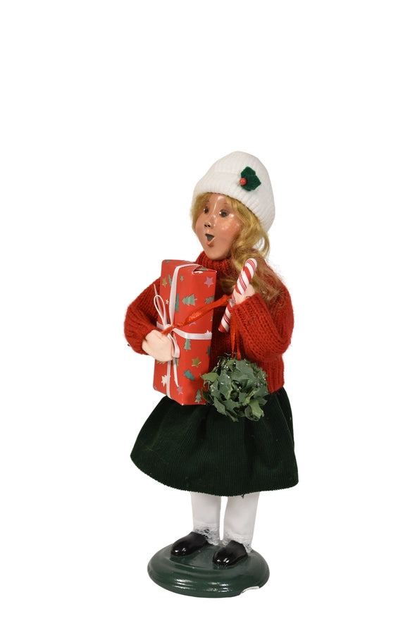 Byers Choice Shopping Family Girl