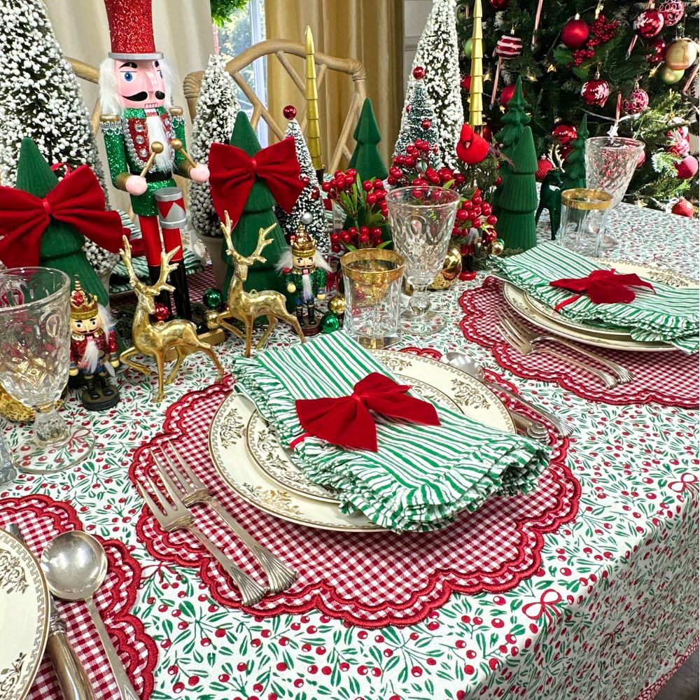 Green Stripes with Ruffle Napkins, Set of 4