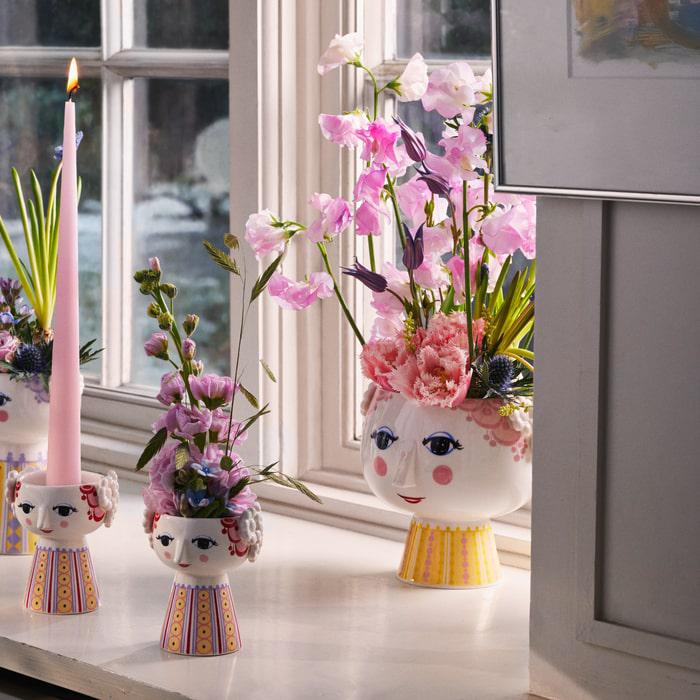 Eva Pink Flower Pot on Base