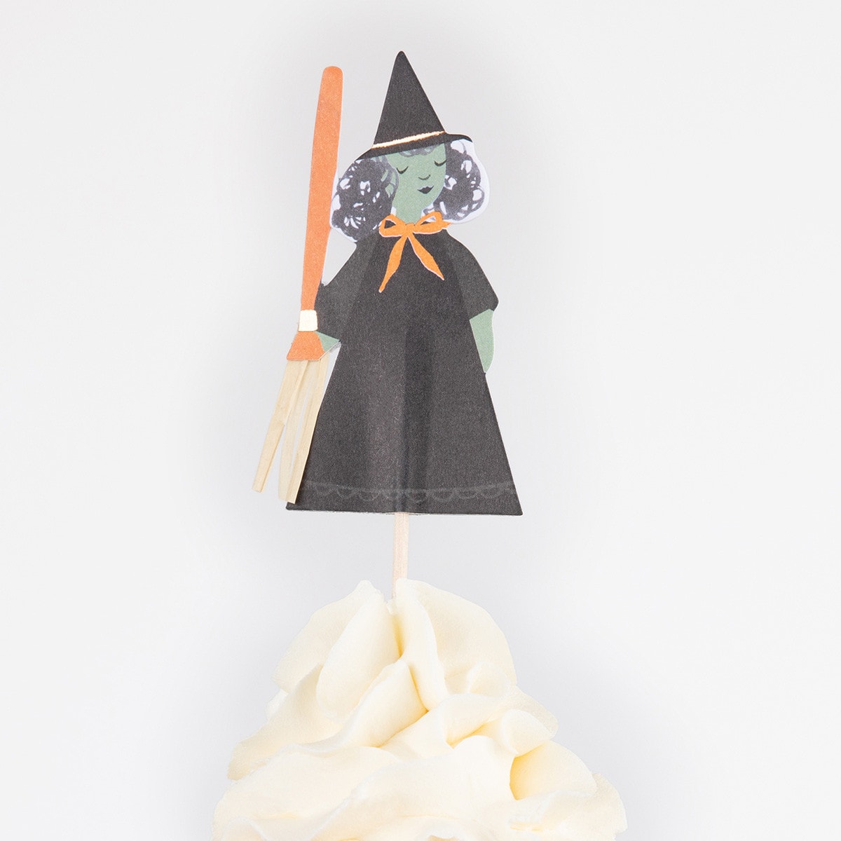 It's Halloween! Cupcake Toppers