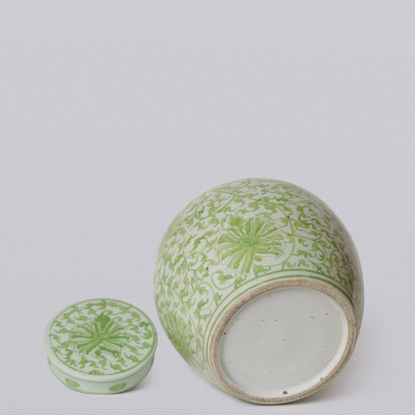 Fris Scrolling Chrysanthemum Jar