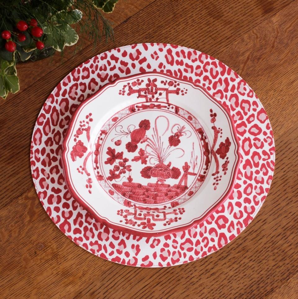 Beatriz Ball Vida Faenza 11" Dinner Plate, White & Red