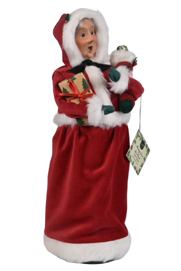 Byers Choice Message Red Velvet Mrs Claus