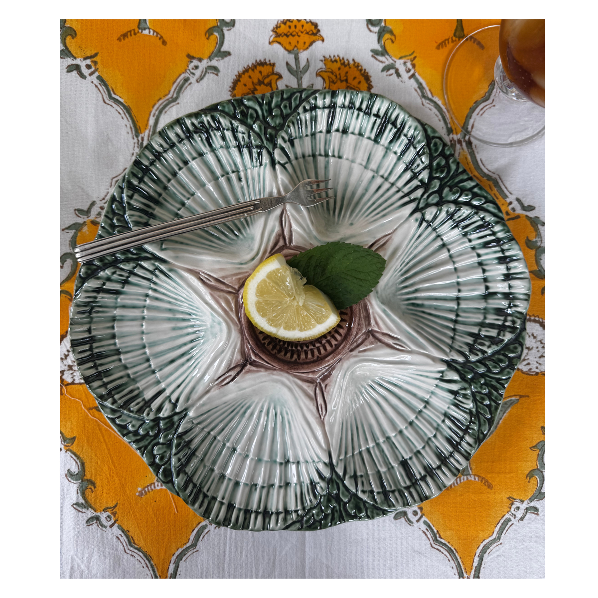 Pontchartrain Oyster Plate, Brown & Cream