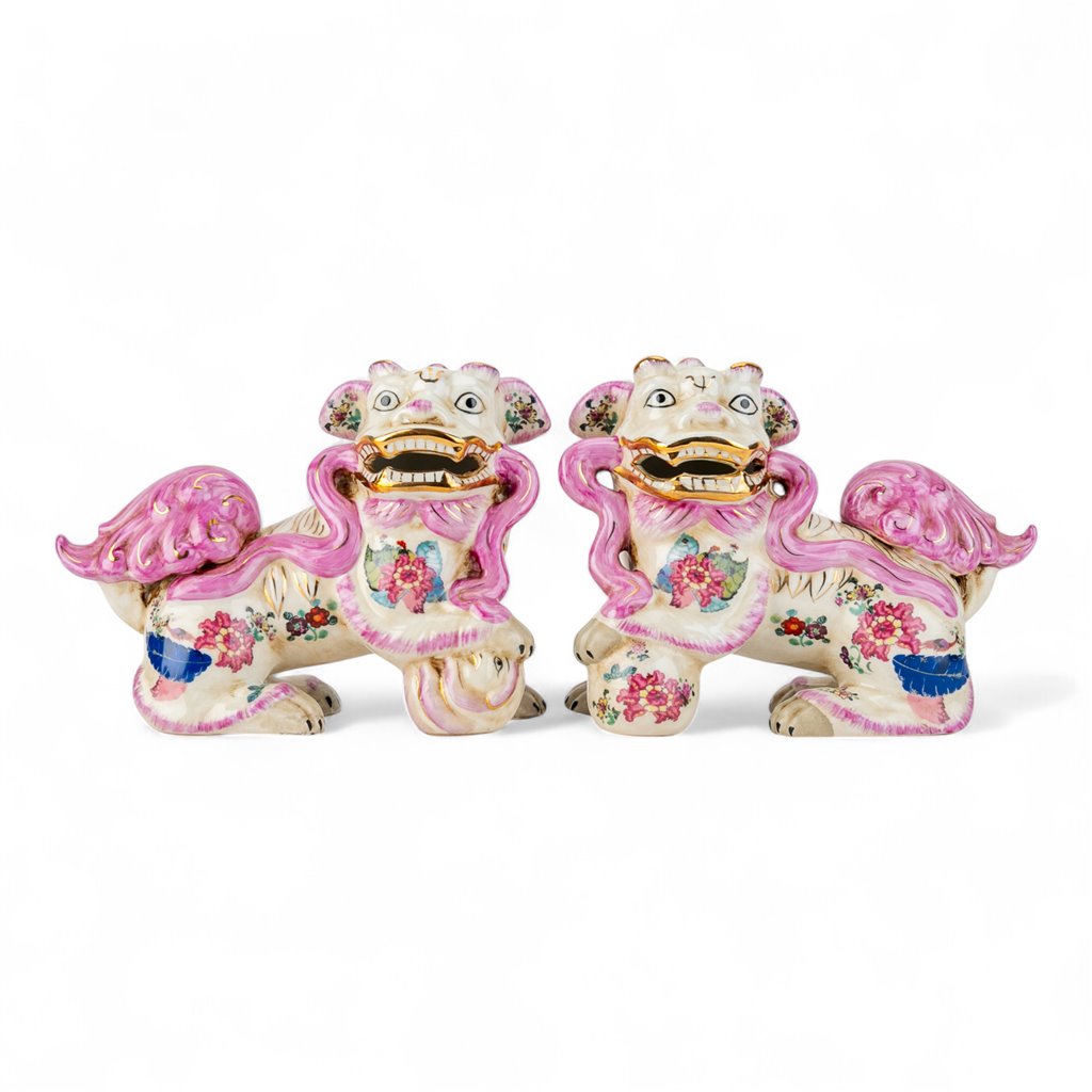 Tobacco Leaf Foo Dogs, Pink