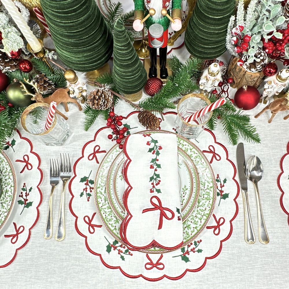 Holly & Bows Placemat, Set of 4