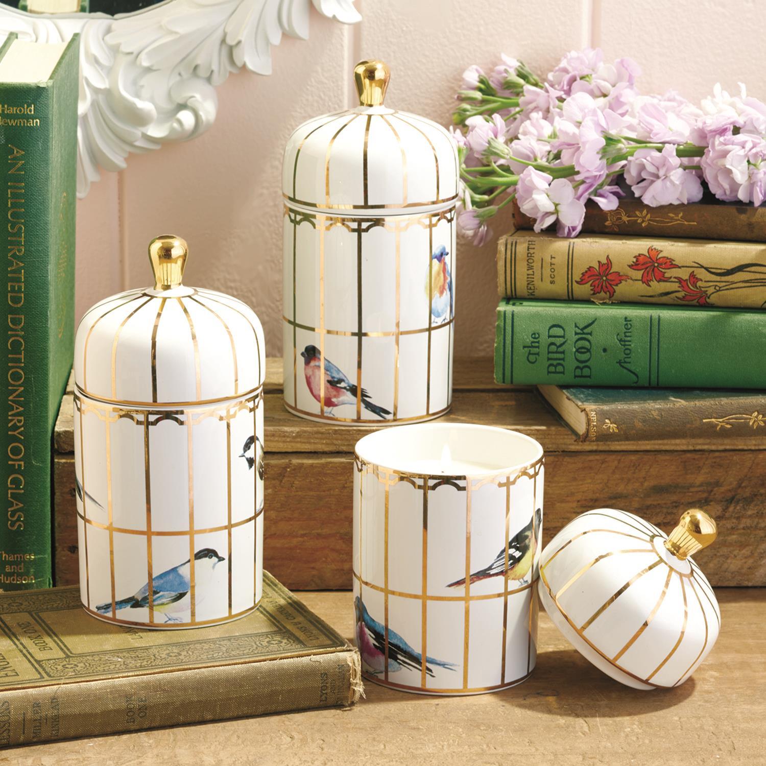 Ella Lidded Candle, Flutter