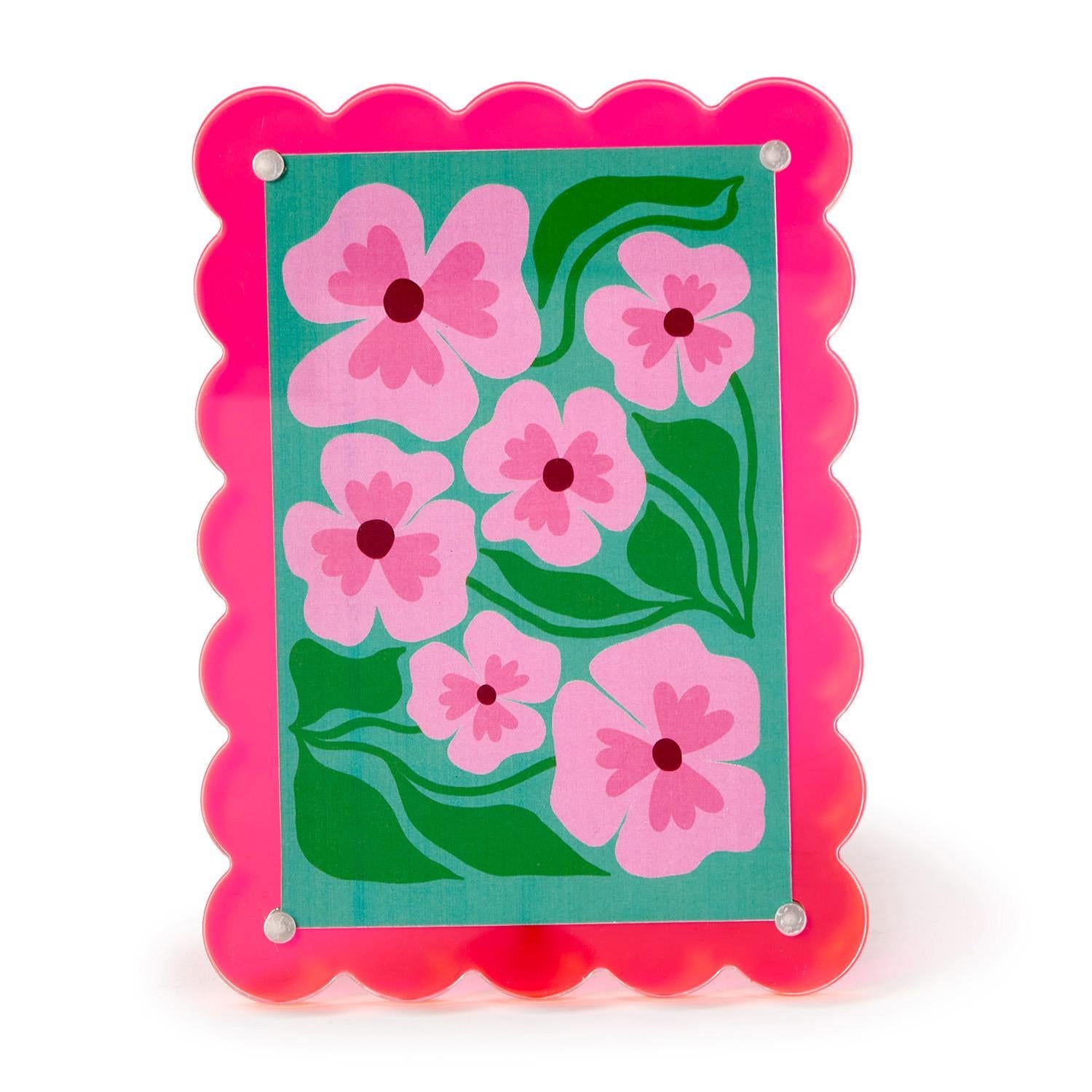 Scalloped Acrylic Photo Frame, 4 x 6, Pink