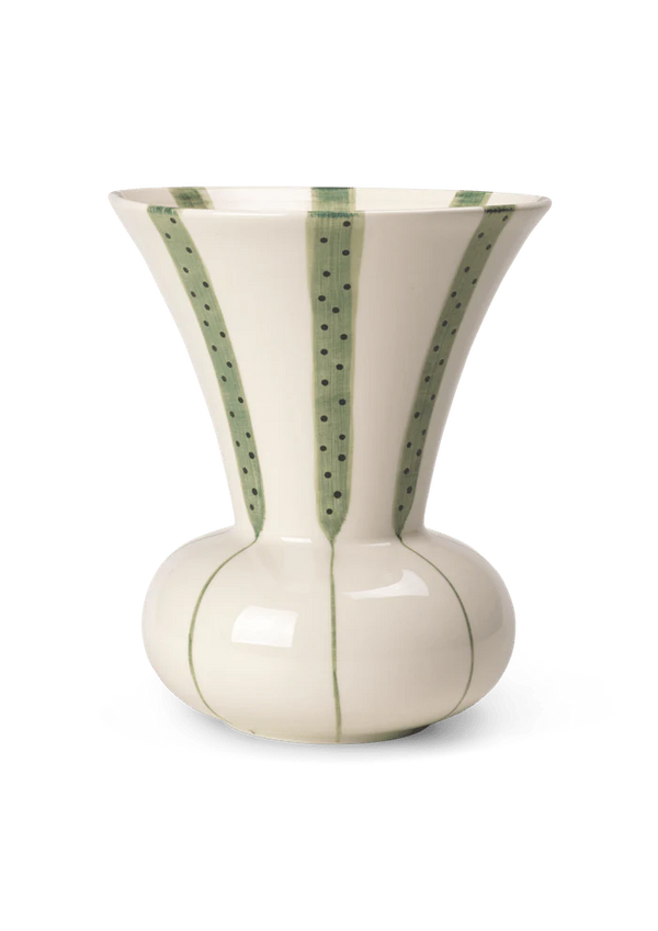 Signature Vase 7.9", Green Hunt and Bloom