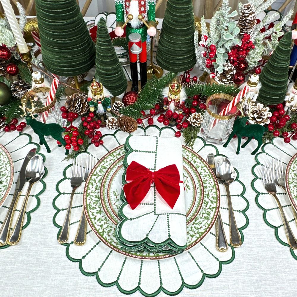 Pippa Placemat, White & Dark Green, Set of 4