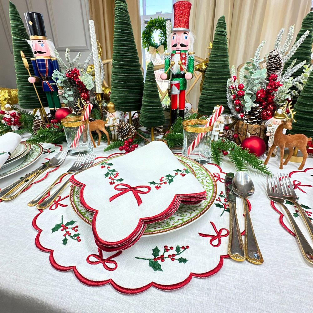 Holly & Bows Placemat, Set of 4