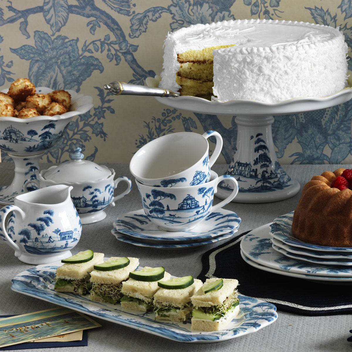 Julsika Country Estate 15" Hostess Tray, Delft Blue