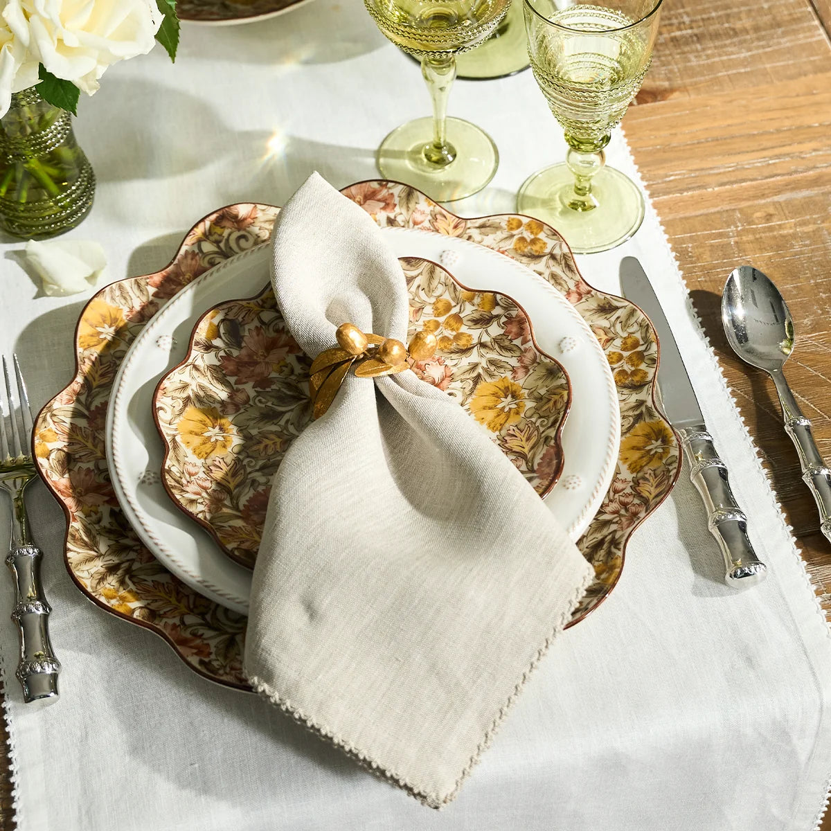 Juliska Berry Scallop Napkins, Set of 4, Natural