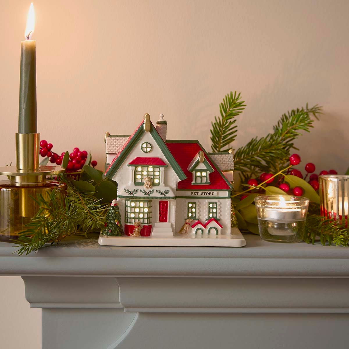 Spode Christmas Tree Village Pet Shop