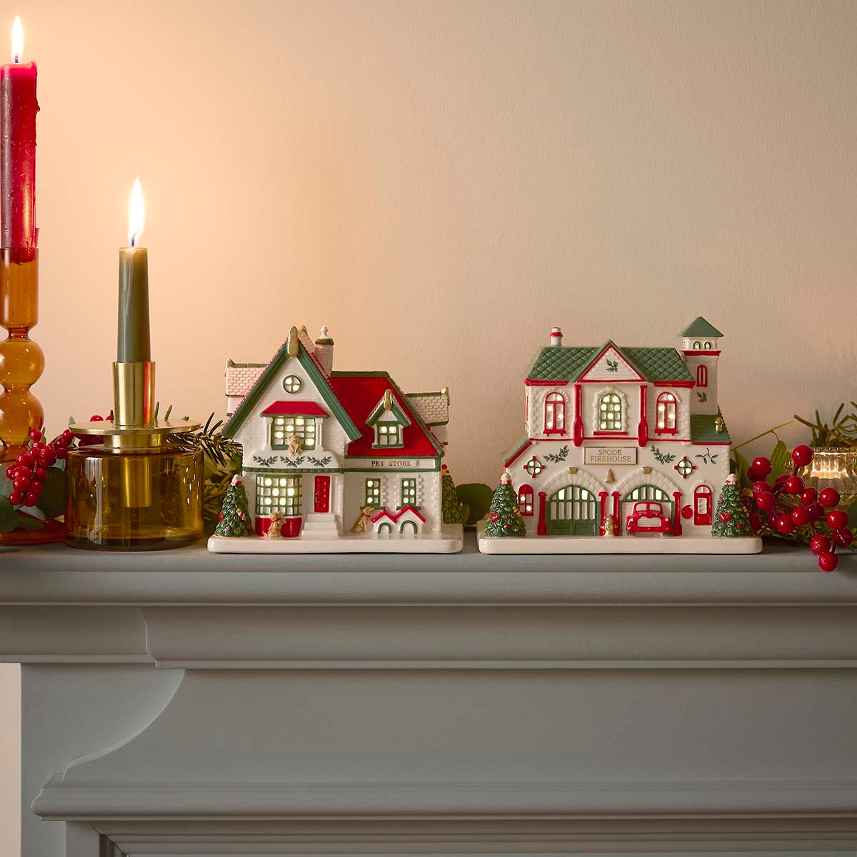 Spode Christmas Tree Village Pet Shop