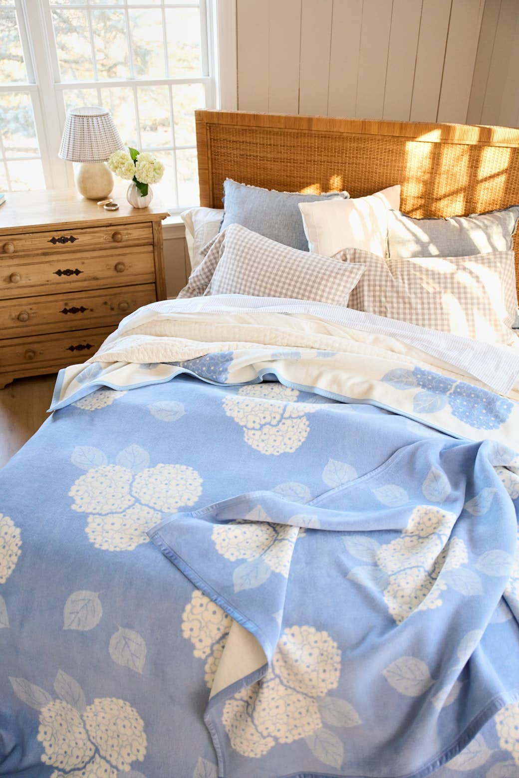 Hydrangeas Bluebell Blanket, Original