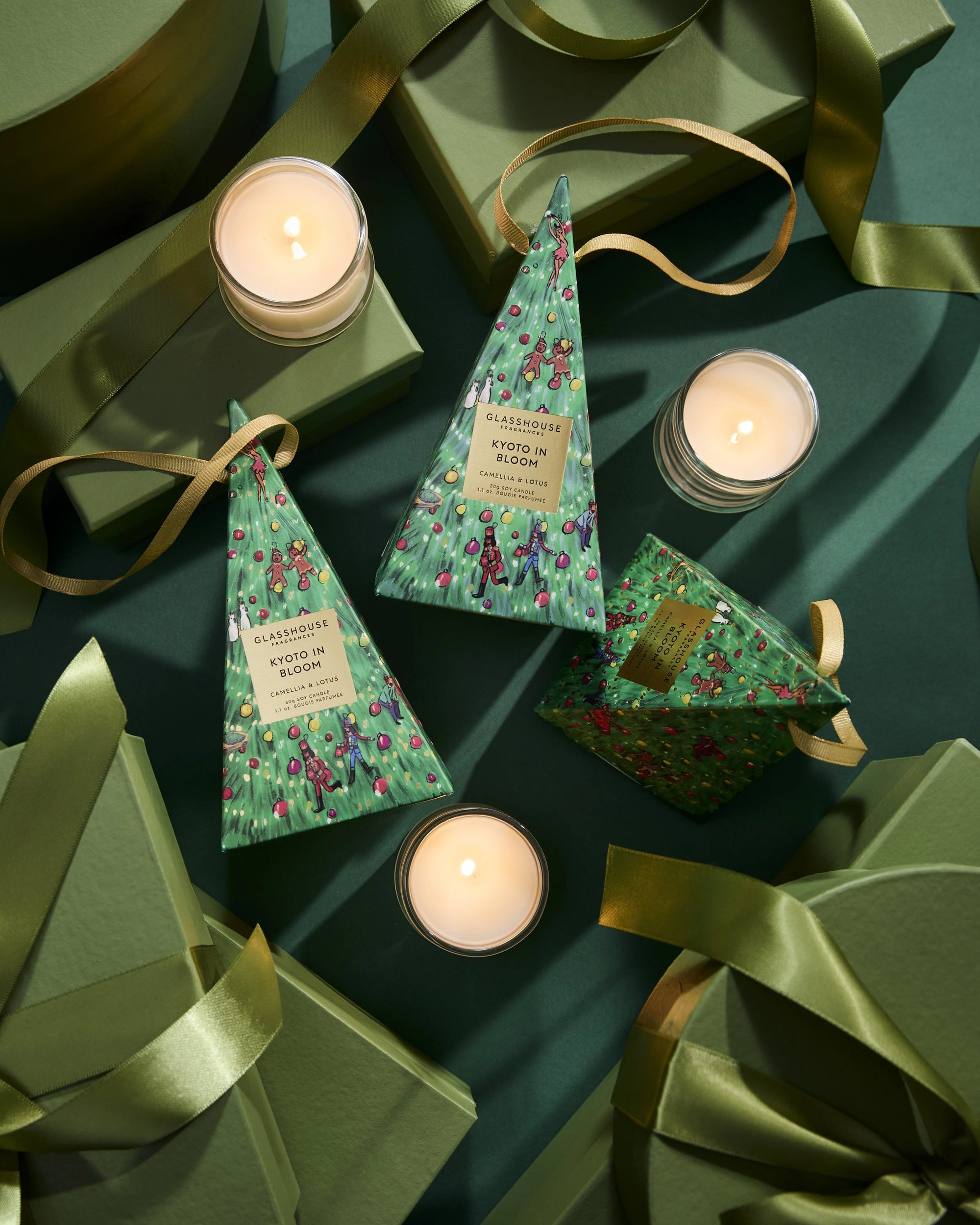 Glasshouse Christmas Bauble Candle - Kyoto In Bloom