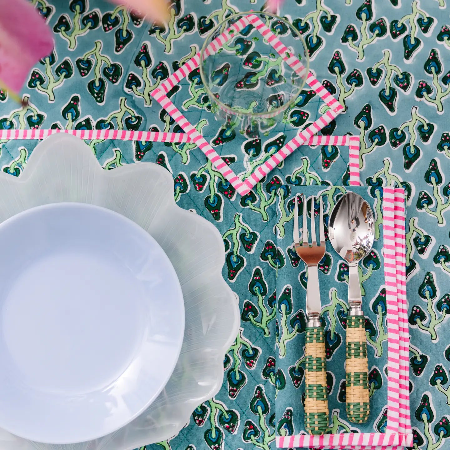 Alice Round Tablecloth