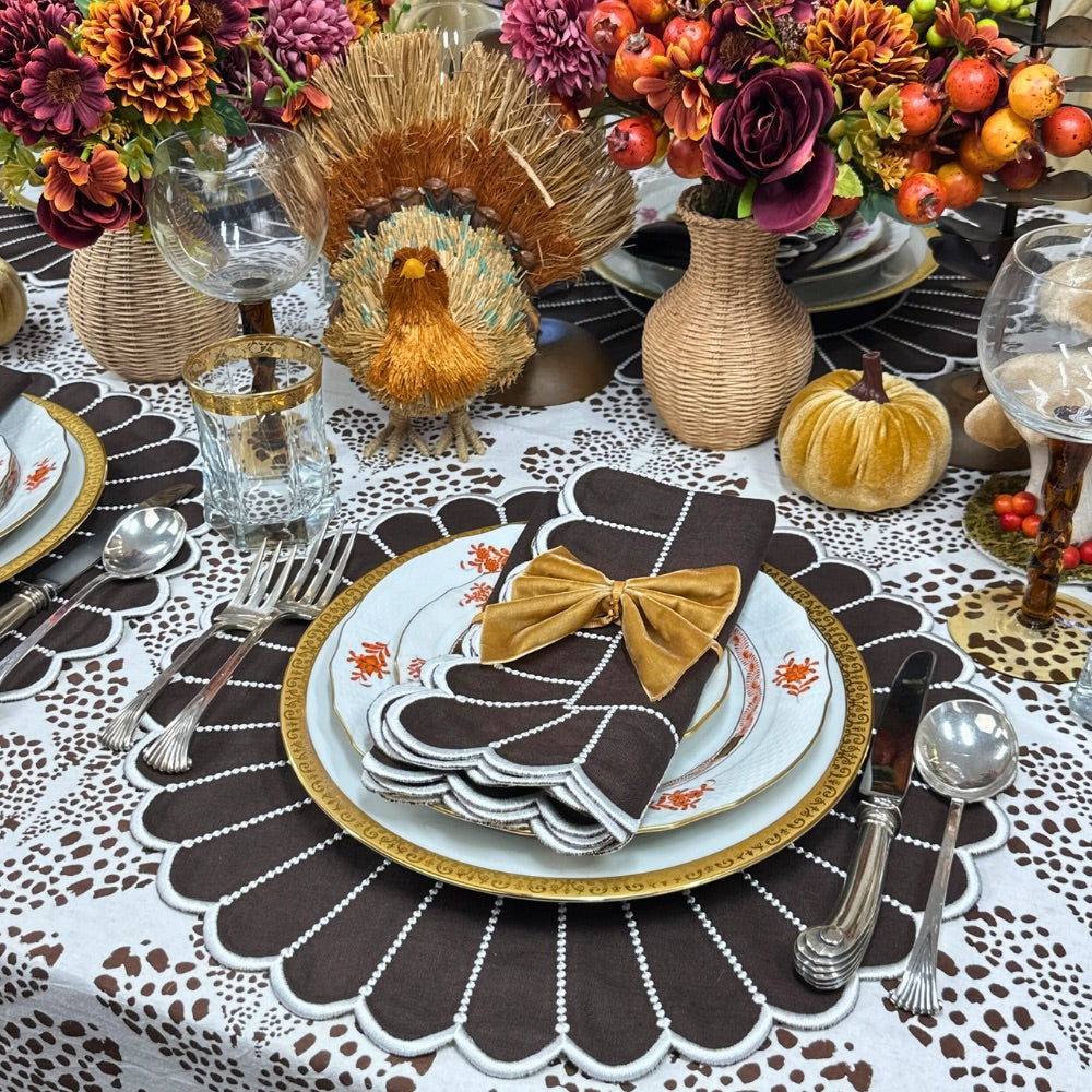 Pippa Napkin, Cocoa & White, Set of 4