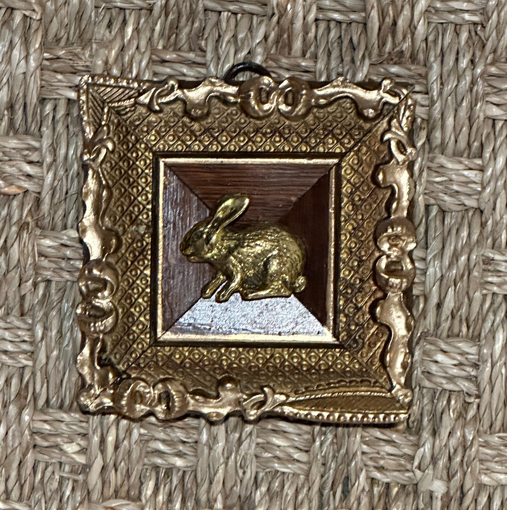 Museum Bee, Gilt Frame with Bunny