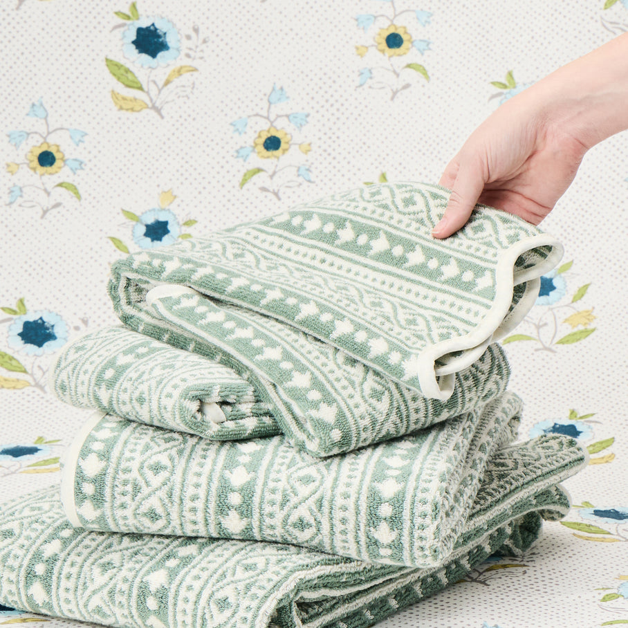 Leah O'Connell x Weezie Floral Scallop Bath Towel, Georgie