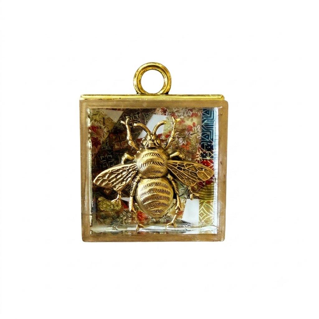 Museum Bee, Acrylic Frame with Grande Bee