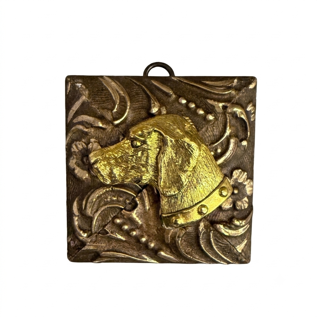 Museum Bee, Gilt Frame with Stately Dog