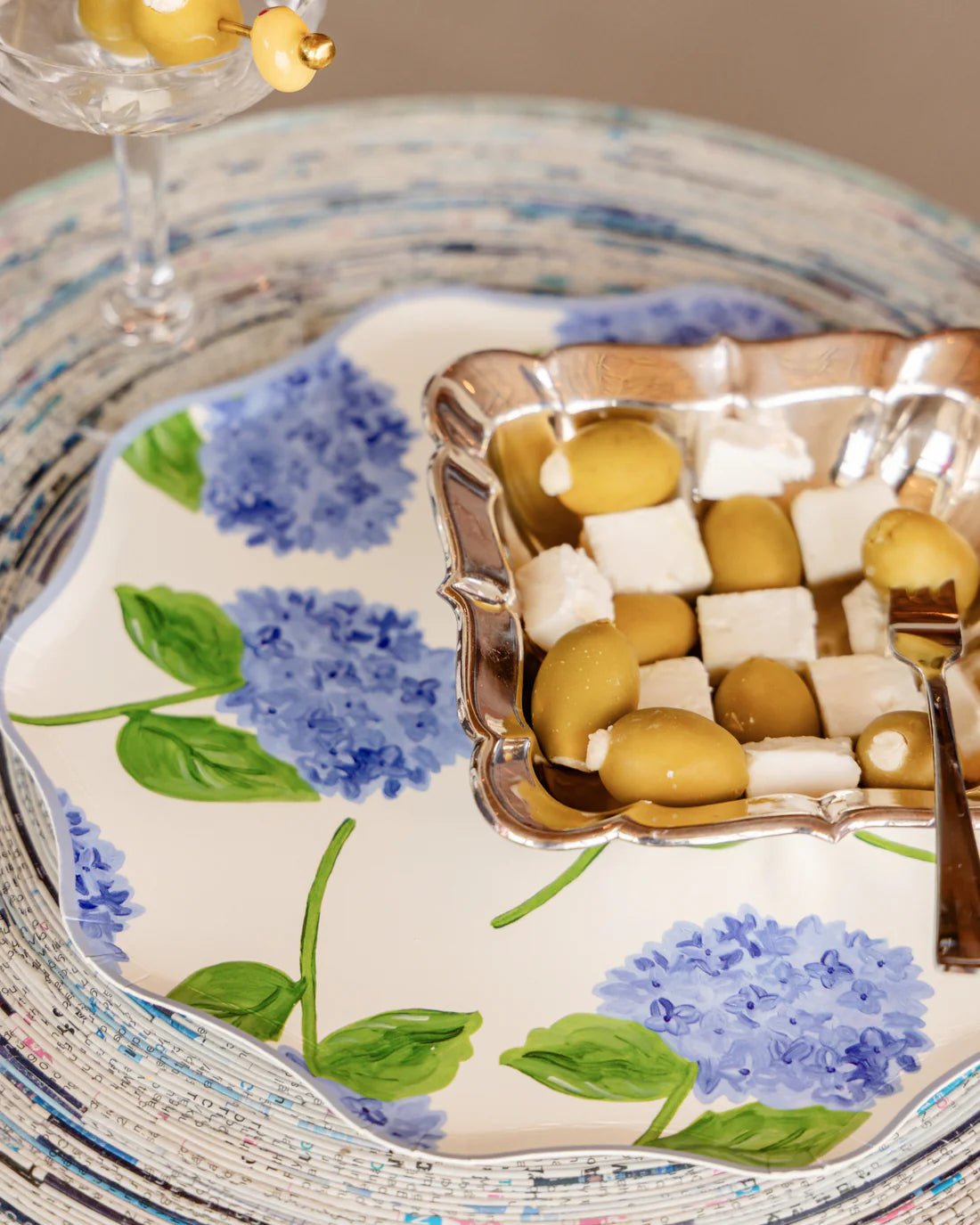 Mackenzie Dinner Paper Plate Set, Hydrangea