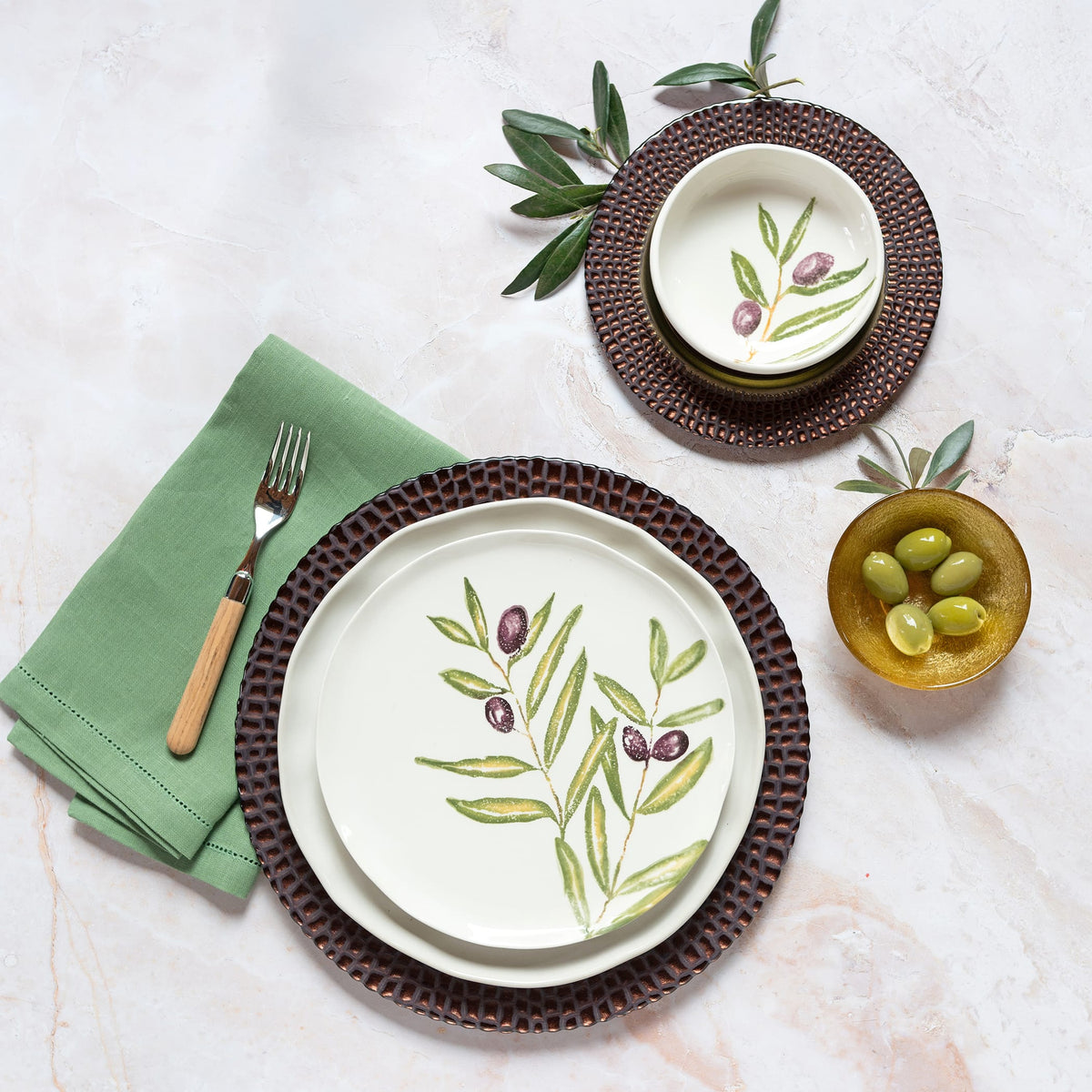 Vietri Pelli Glass Brown Charger