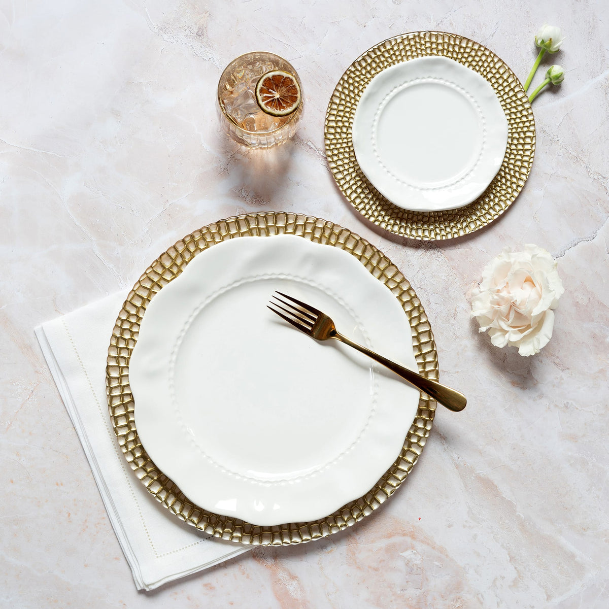 Vietri Pelli Glass Ivory Charger