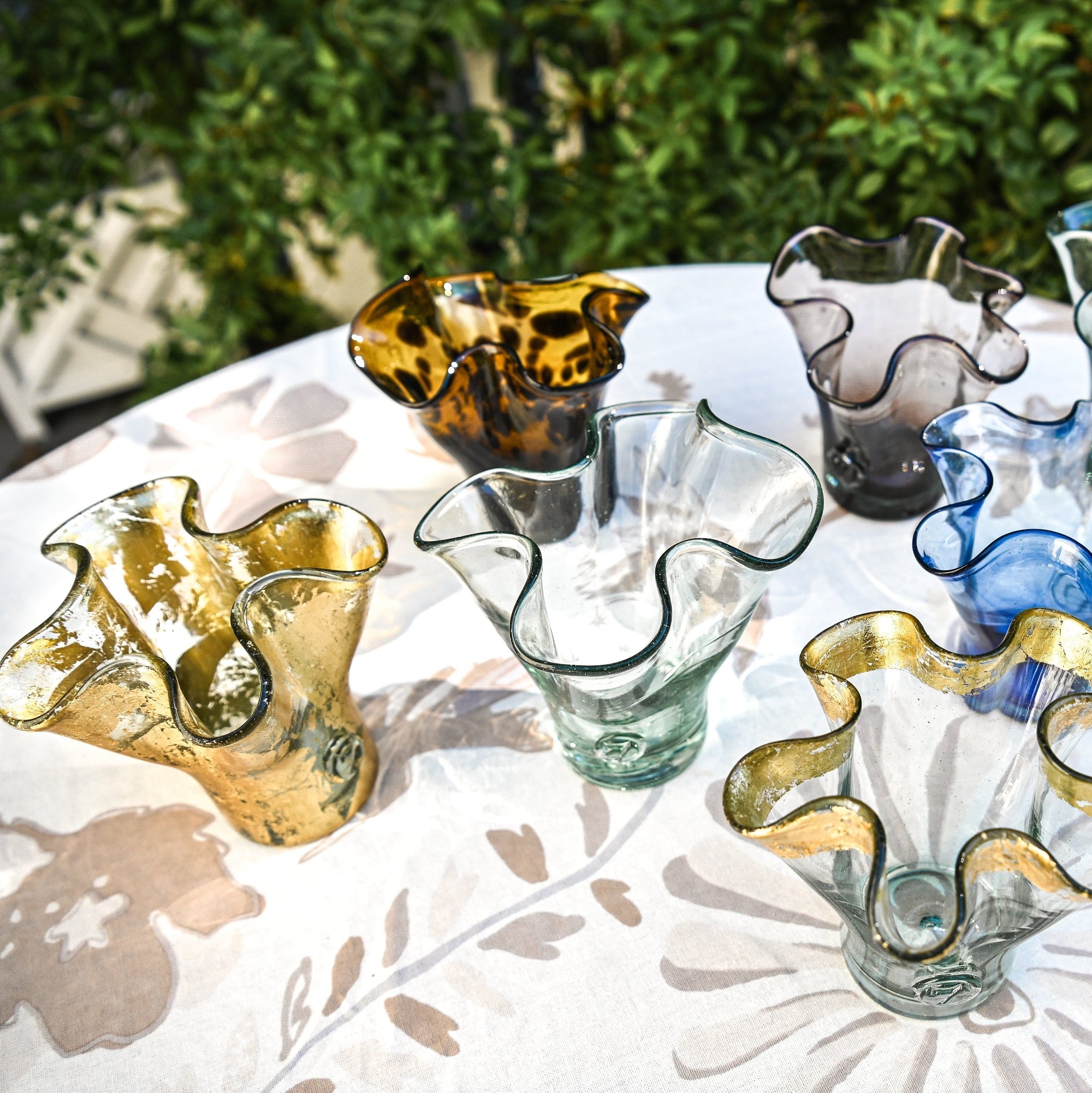 Petite Lettuce Leaf Vase, Smokey Amethyst