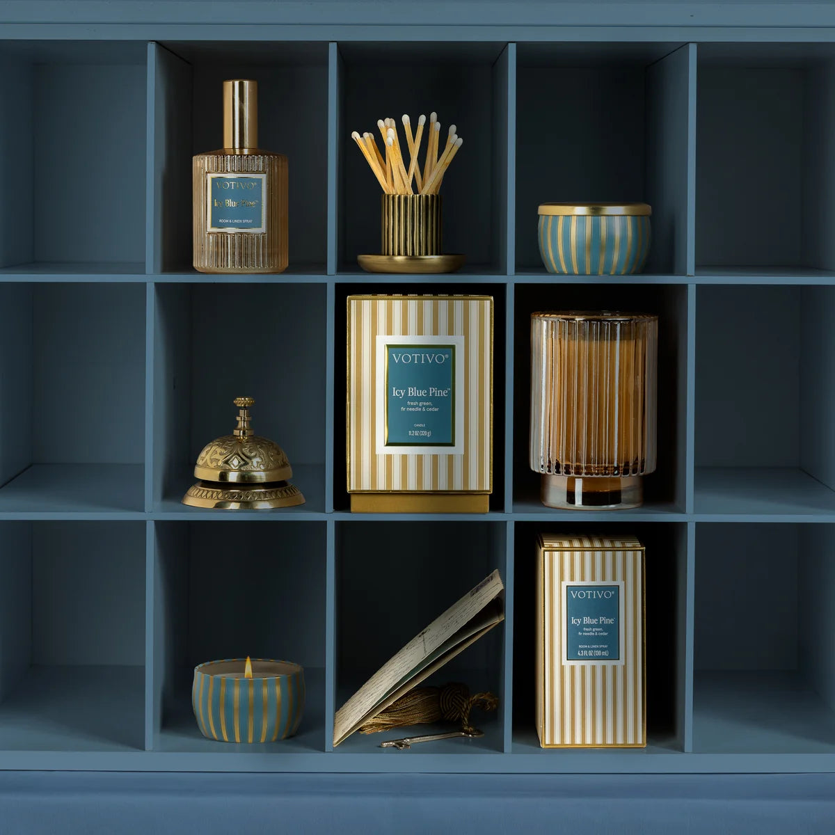 Votivo Icy Blue Holiday Candle