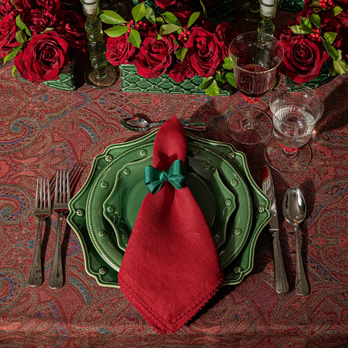 Juliska Berry Scallop Napkins, Set of 4, Ruby
