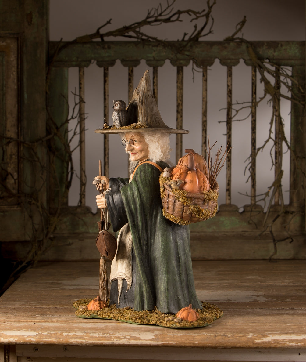 Woodsy Wrenna Witch