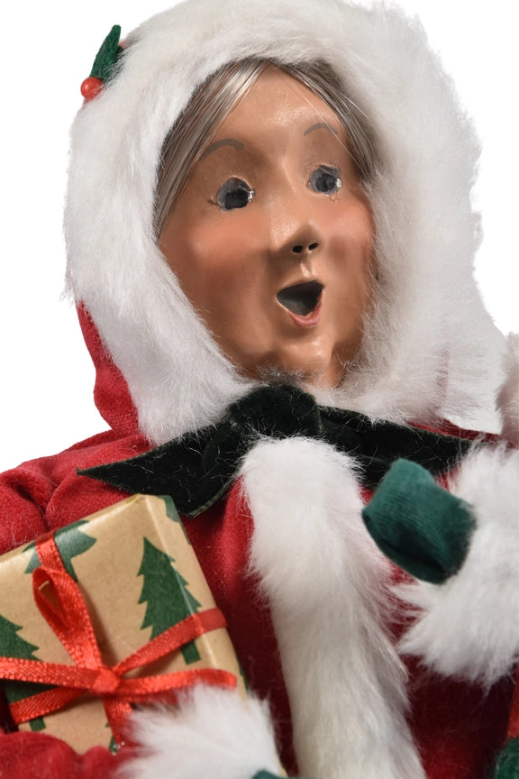 Byers Choice Message Red Velvet Mrs Claus
