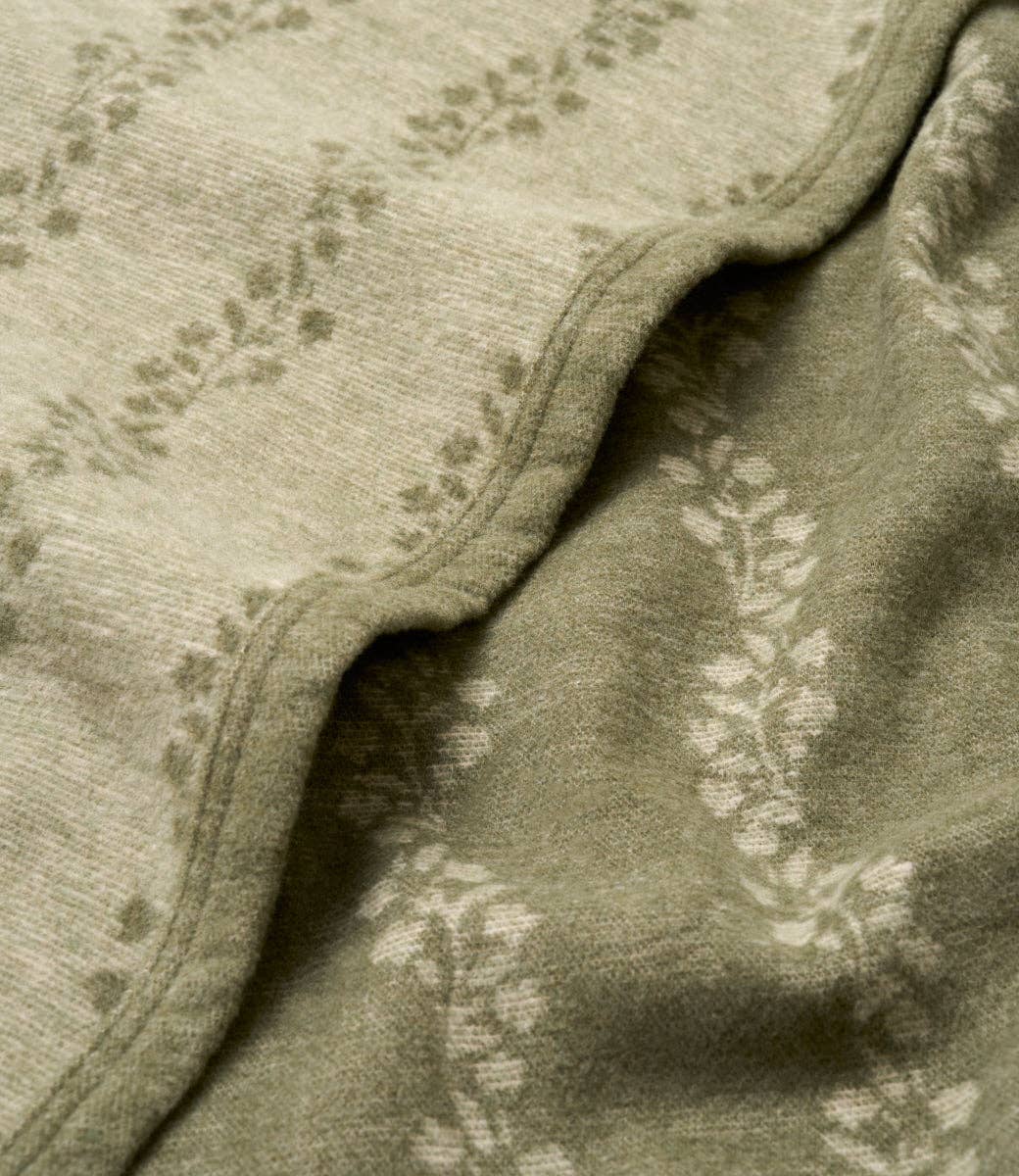 Climbing Ivy Lightweight Blanket