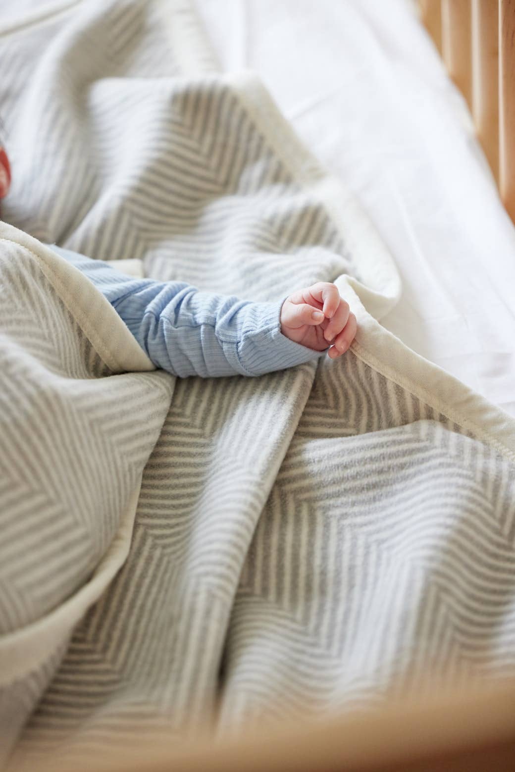 Harborview Herringbone Light Grey Blanket, Original
