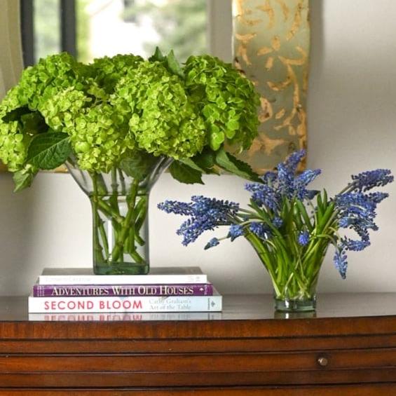 Petite Lettuce Leaf Vase, Clear