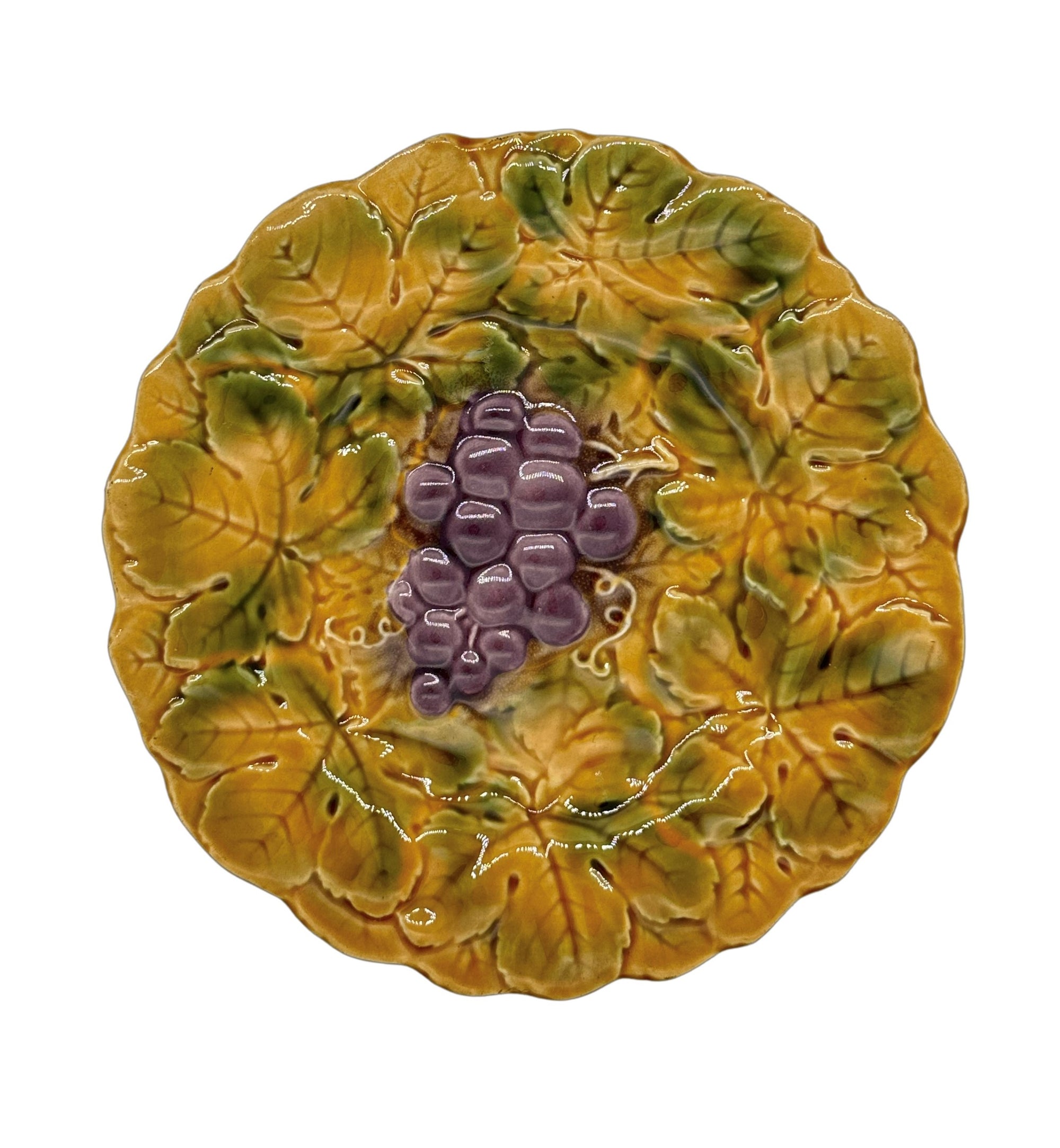 Vintage French Grapes in the Middle Majolica Plate