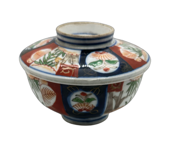 Antique Imari Lidded Rice Bowl - Hunt and Bloom