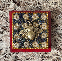Museum Bee, Modern Frame with Grande Bee on Beaded Block - Hunt and Bloom